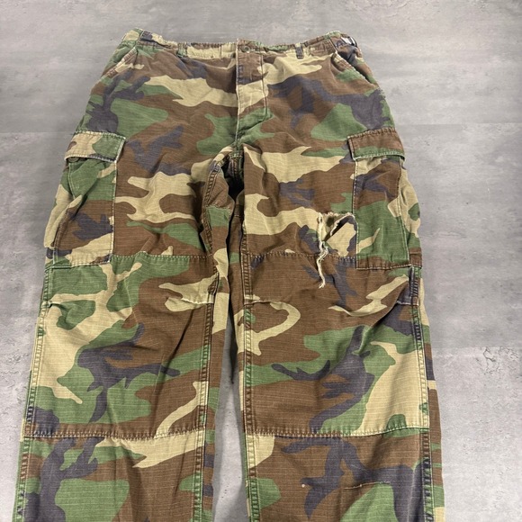 Vintage US Military Cargo Pants Mens 33x30 Woodland Camo Distressed Trousers - Picture 10 of 12